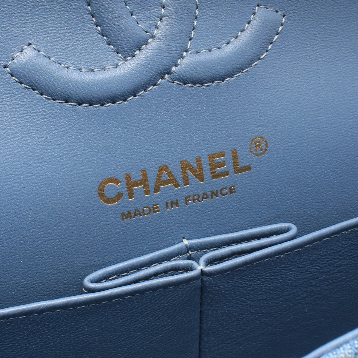 マトラッセ Wフラップ Wチェーンショルダーバッグ デニム レザー ブルー ゴールド金具 シャネル バッグ CHANEL