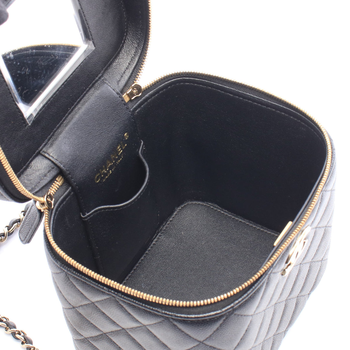 マトラッセ チェーンショルダーバッグ キャビアスキン ブラック ゴールド金具 シャネル バッグ CHANEL