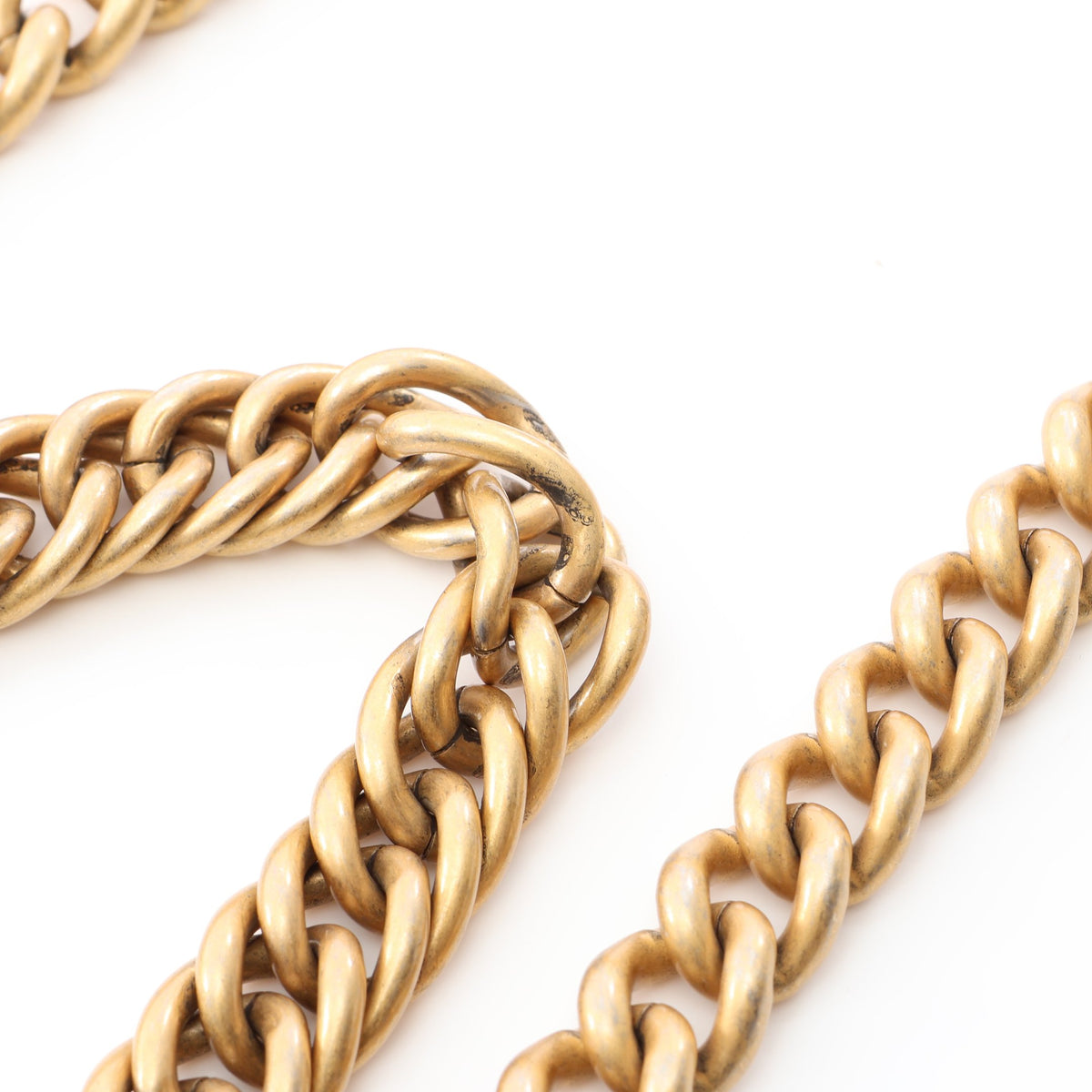 マトラッセ チェーンショルダーバッグ レザー ブラック ゴールド金具 シャネル バッグ CHANEL