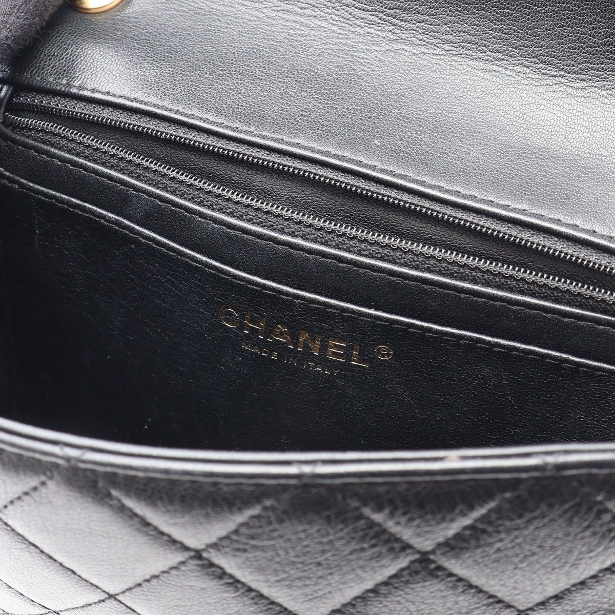 マトラッセ チェーンショルダーバッグ レザー ブラック ゴールド金具 シャネル バッグ CHANEL