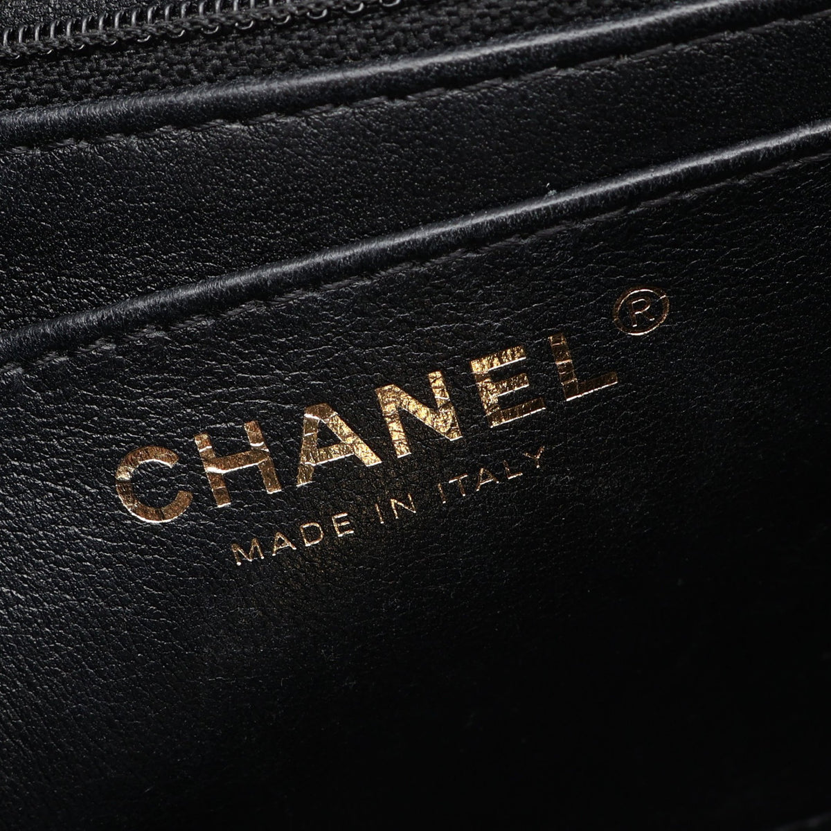 マトラッセ チェーンショルダーバッグ レザー ブラック ゴールド金具 シャネル バッグ CHANEL