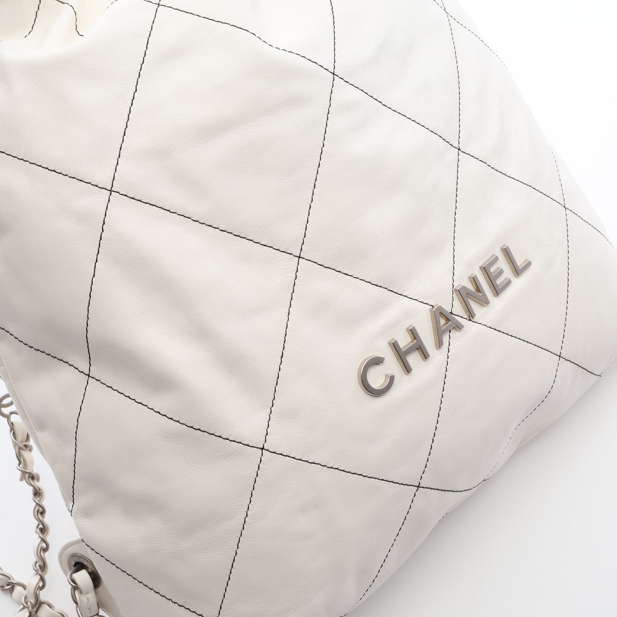 シャネル 22 ラージ バックパック リュックサック レザー ホワイト シルバー金具 シャネル バッグ CHANEL