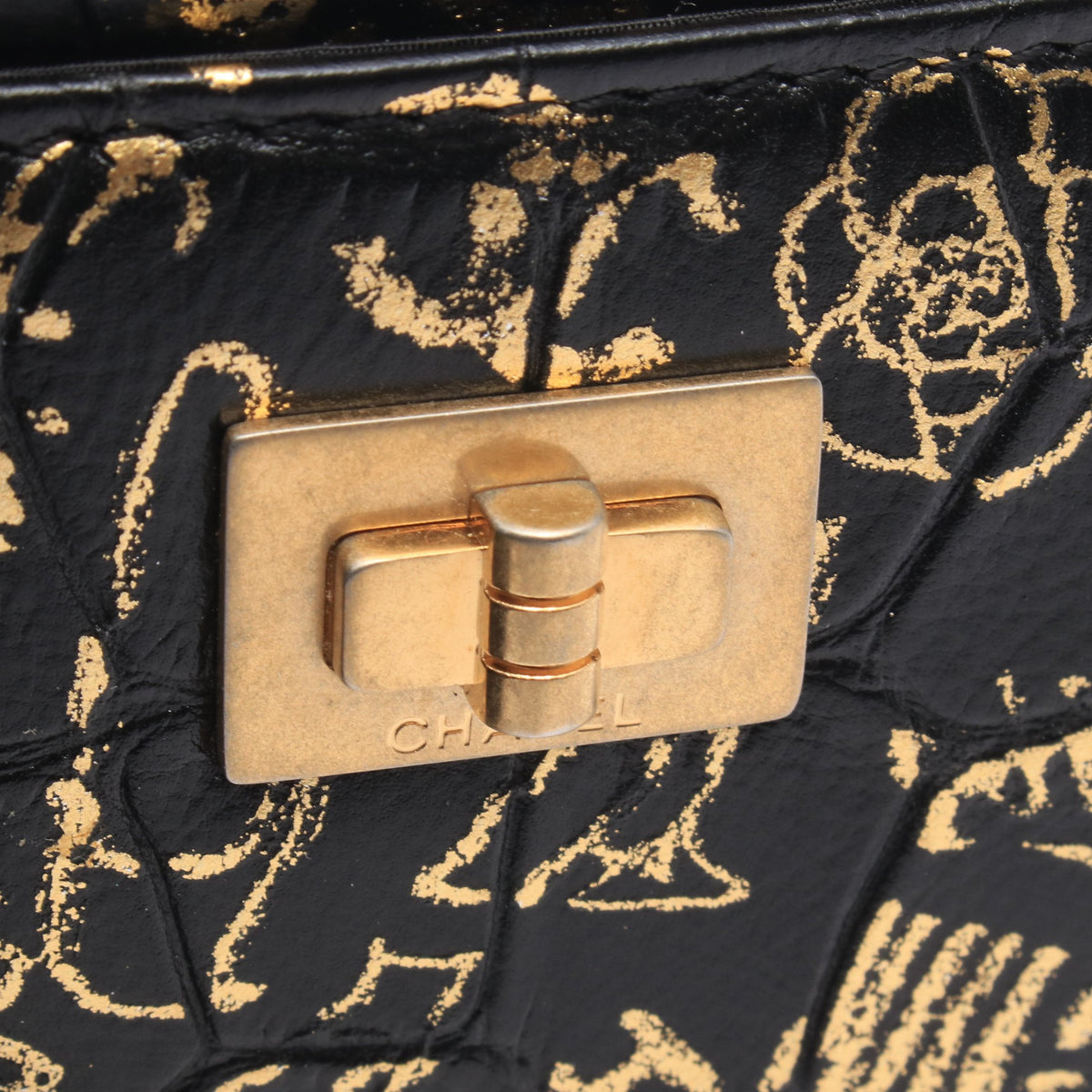 2.55 グラフィティ カードケース レザー ブラック ゴールド ゴールド金具 シャネル 財布・小物 CHANEL