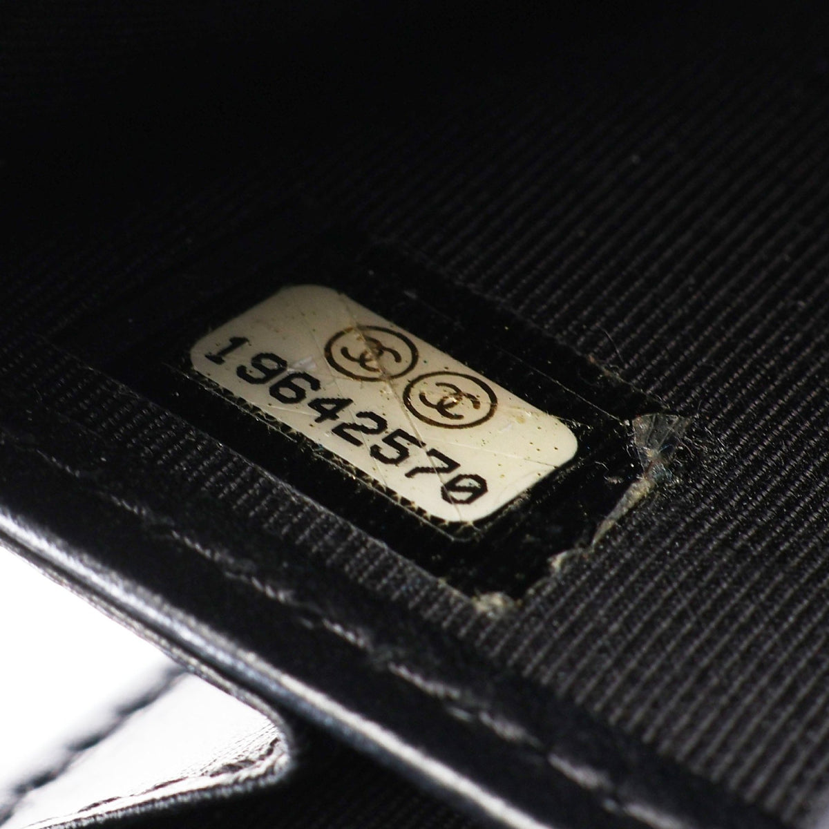 マトラッセ ラメ ラウンドファスナー長財布 キャビアスキン ブラック シルバー金具 シャネル 財布・小物 CHANEL
