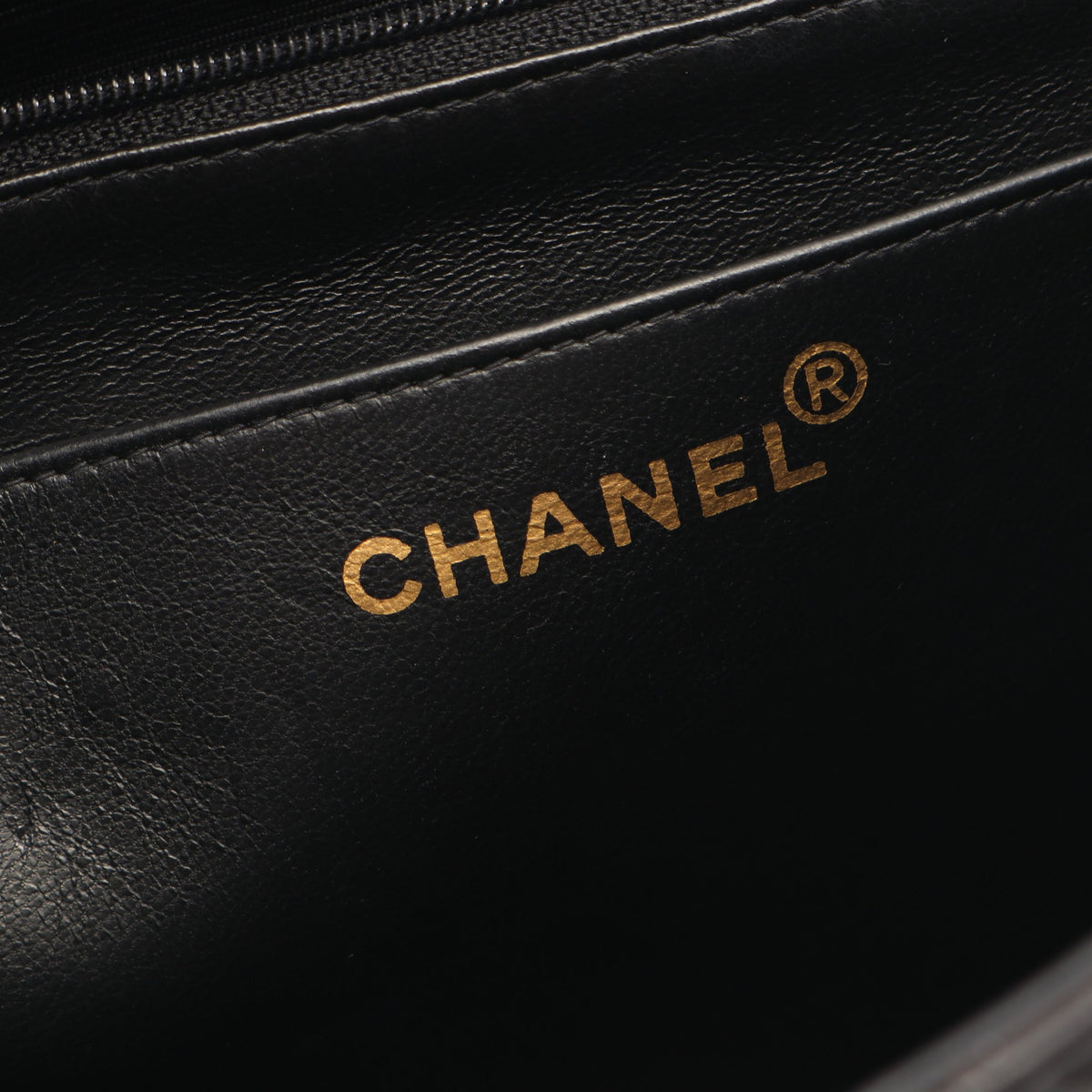 デカマトラッセ30 シングルフラップ Wチェーンショルダーバッグ ラムスキン ブラック ゴールド金具 シャネル バッグ CHANEL