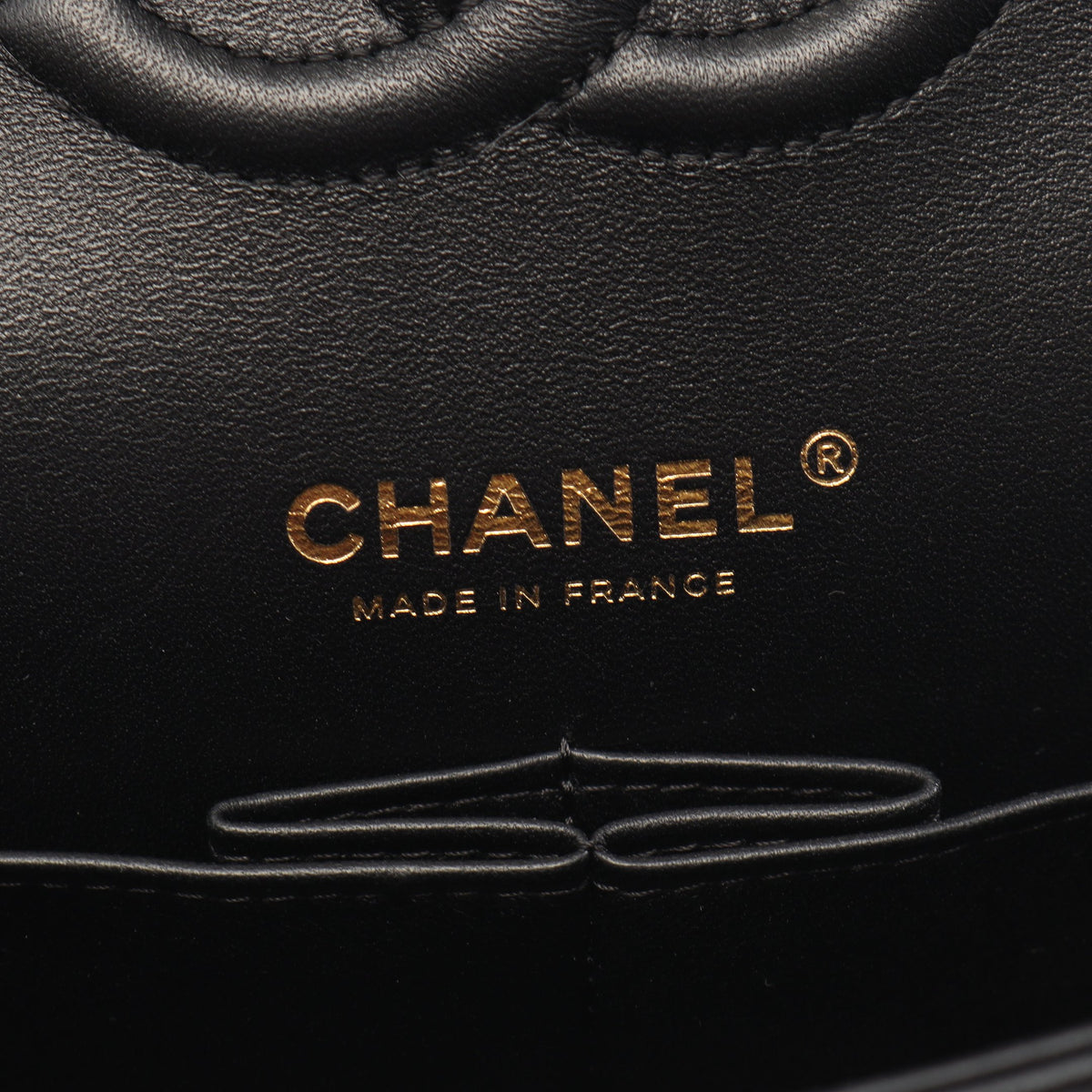 マトラッセ Wフラップ 宇宙アイコン Wチェーンショルダーバッグ ラムスキン ブラック ゴールド金具 シャネル バッグ CHANEL