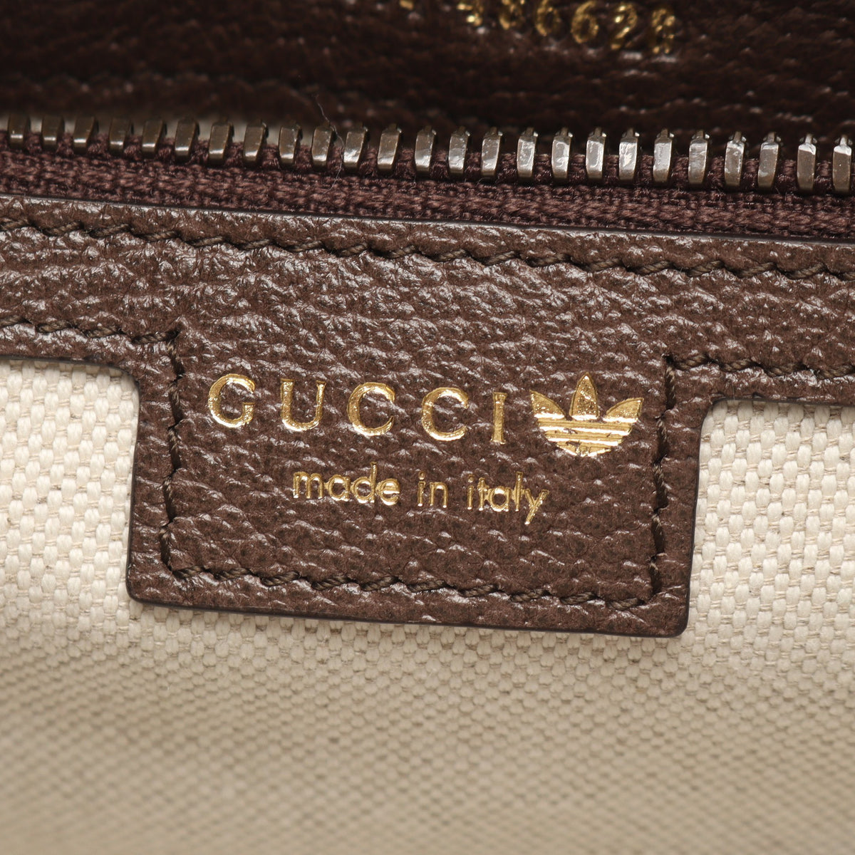 GUCCI × adidas ミニ ダッフルバッグ GGクリスタル 2WAY ハンドバッグ コーティングキャンバス レザー ベージュ ブラウン ホワイト グッチ バッグ GUCCI