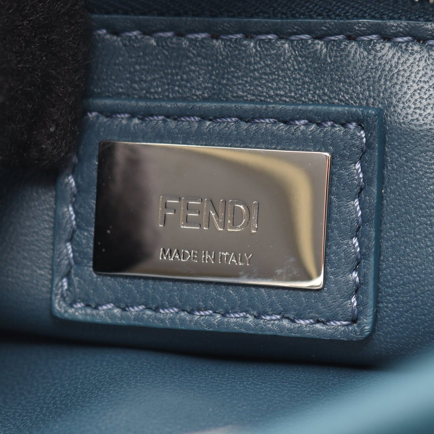 ミニピーカブー 2WAY ハンドバッグ レザー ダークブルー フェンディ バッグ FENDI