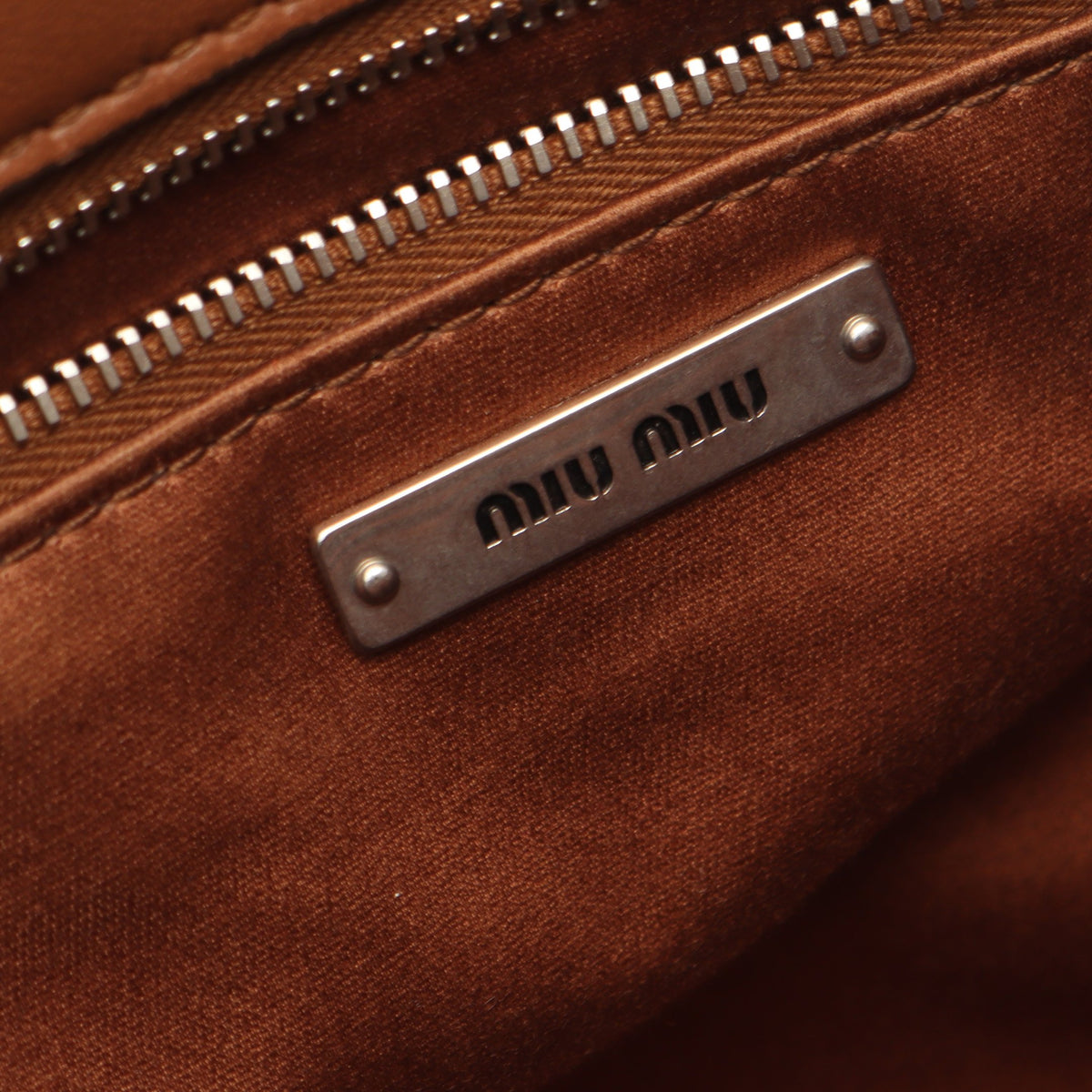 ショルダーバッグ レザー ブラウン ミュウミュウ バッグ miu miu