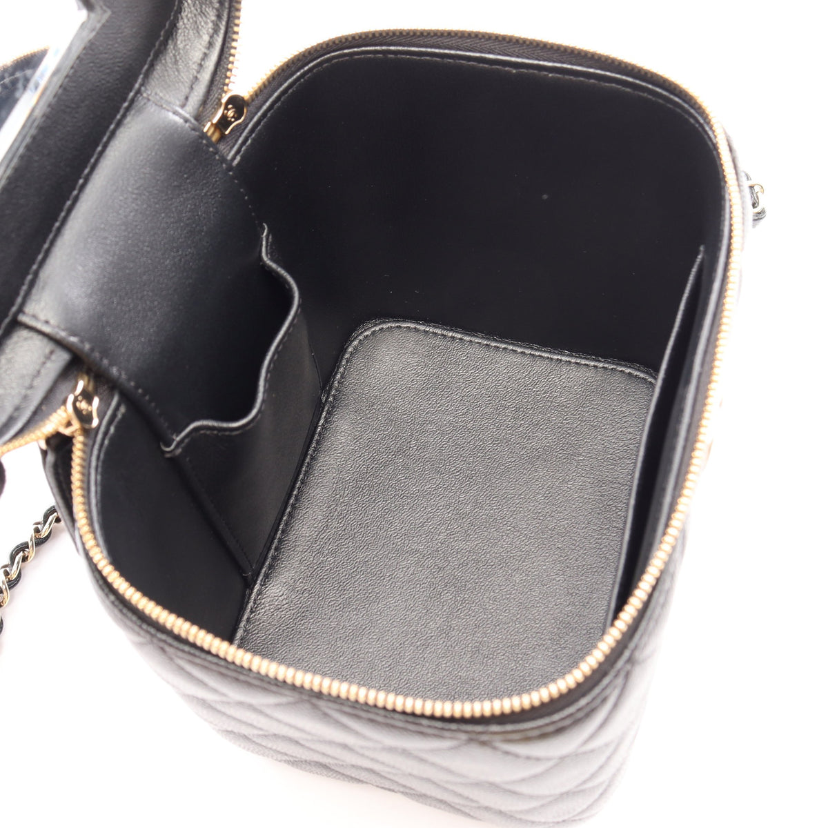 マトラッセ バニティバッグ 2WAY チェーンショルダーバッグ キャビアスキン ブラック ゴールド金具 シャネル バッグ CHANEL