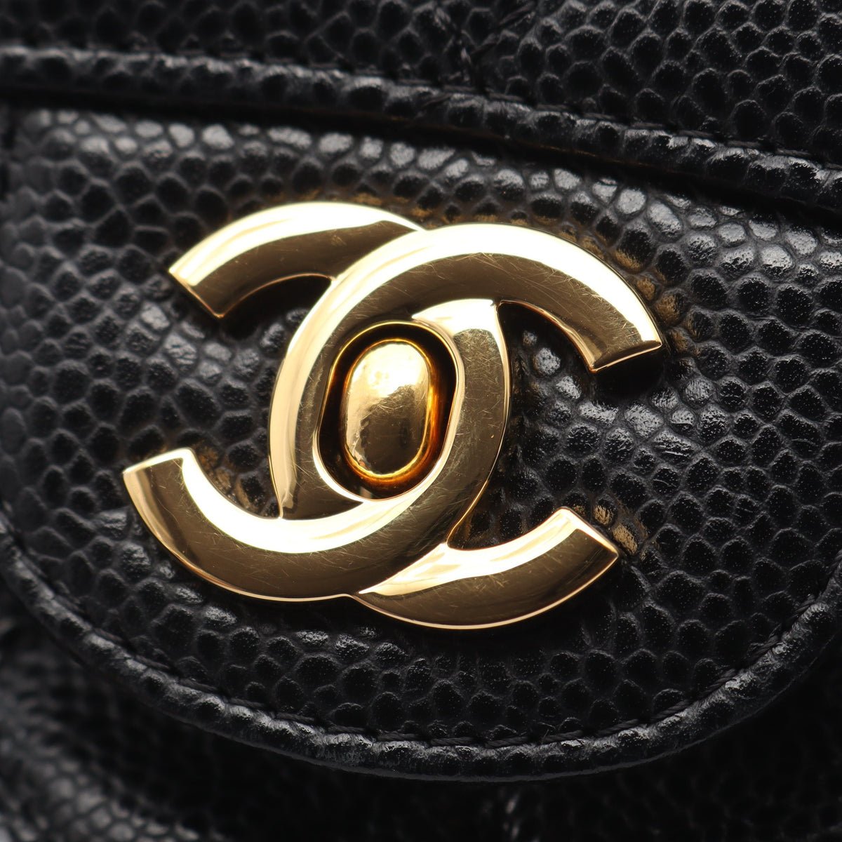 マトラッセ Wフラップ Wチェーンショルダーバッグ キャビアスキン ブラック ゴールド金具 シャネル バッグ CHANEL