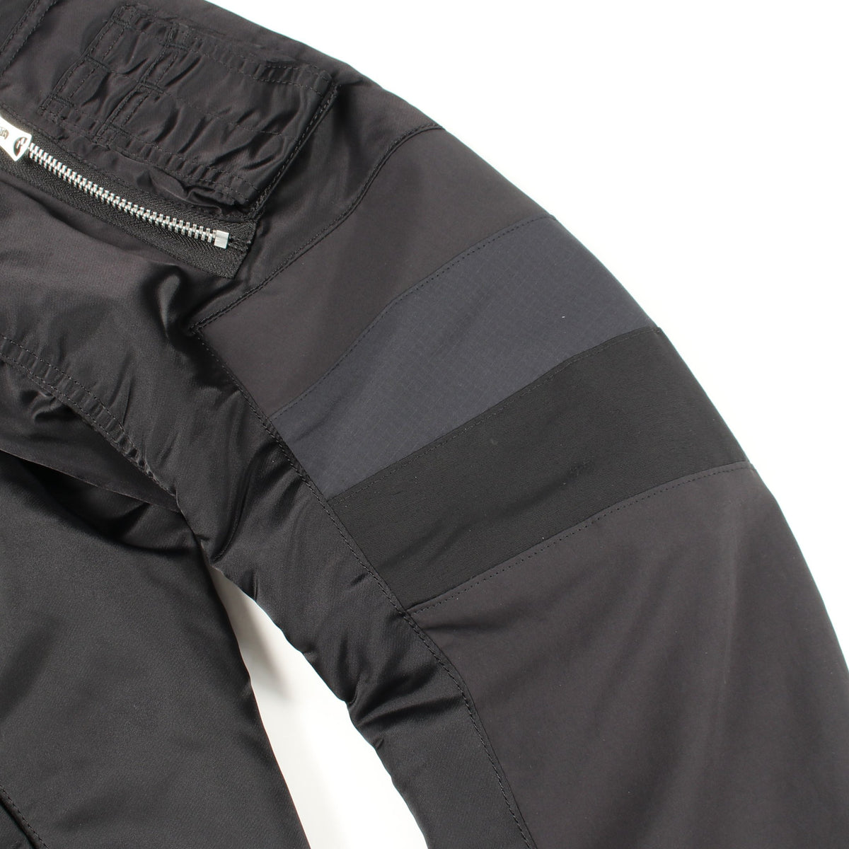 切替 ナイロンジャケット ボンバージャケット ナイロン ブラック サカイ アウター sacai