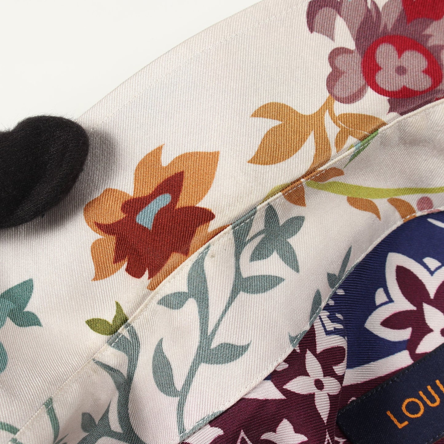 モノグラム フラワー ペイズリー 長袖 シャツ シルク オフホワイト マルチカラー ルイヴィトン トップス LOUIS VUITTON