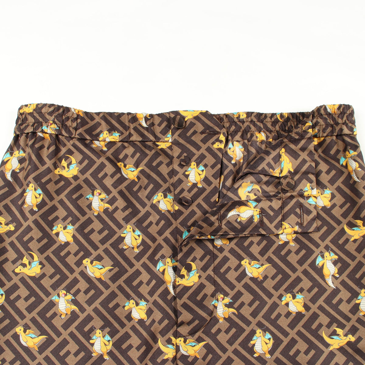 FENDI × FRGMT × Pokémon カイリュー ズッカ パンツ シルク ブラウン マルチカラー フェンディ ボトムス FENDI
