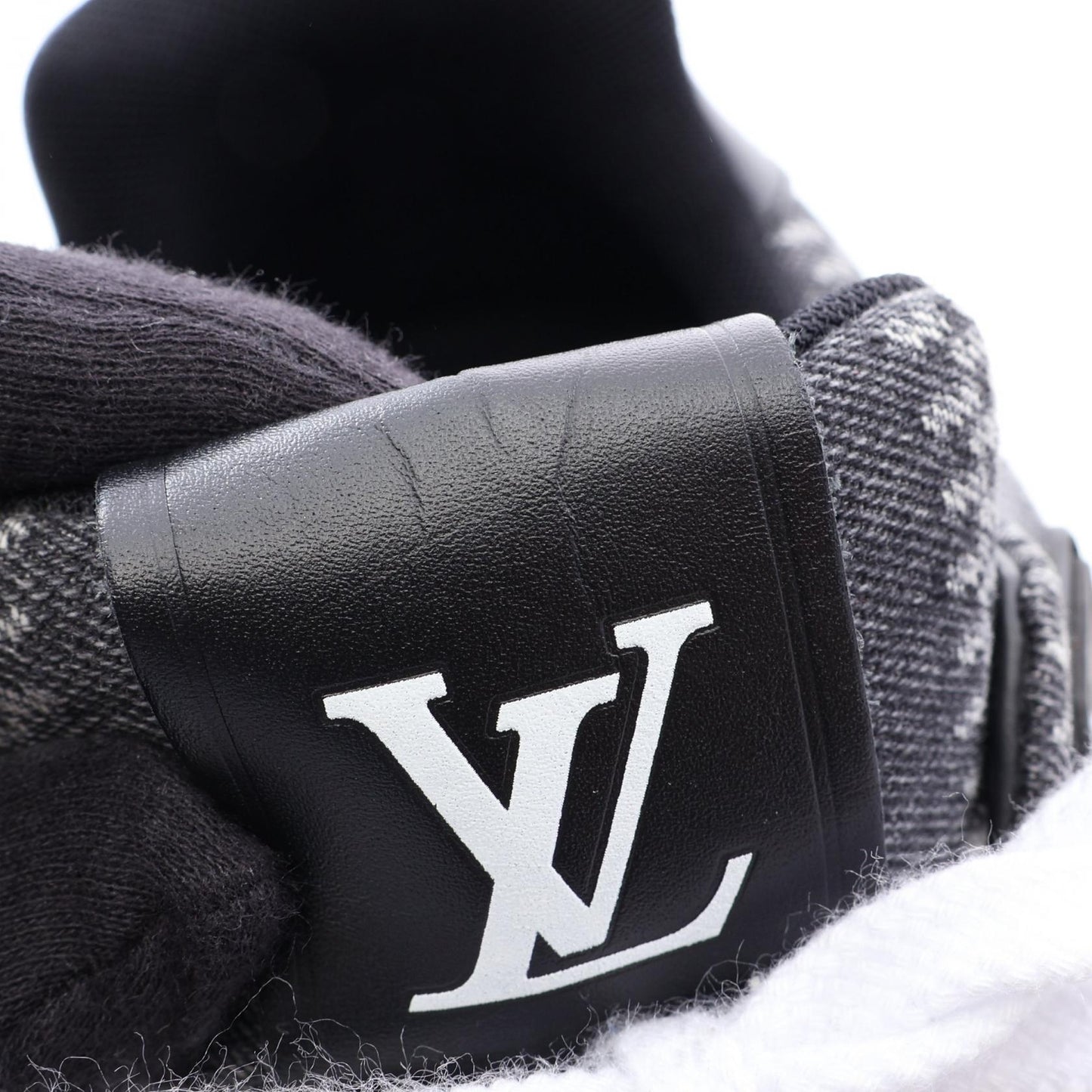 LV トレイナーライン スニーカー ファブリック スエード レザー ブラック ダークグレー ホワイト ルイヴィトン シューズ LOUIS VUITTON