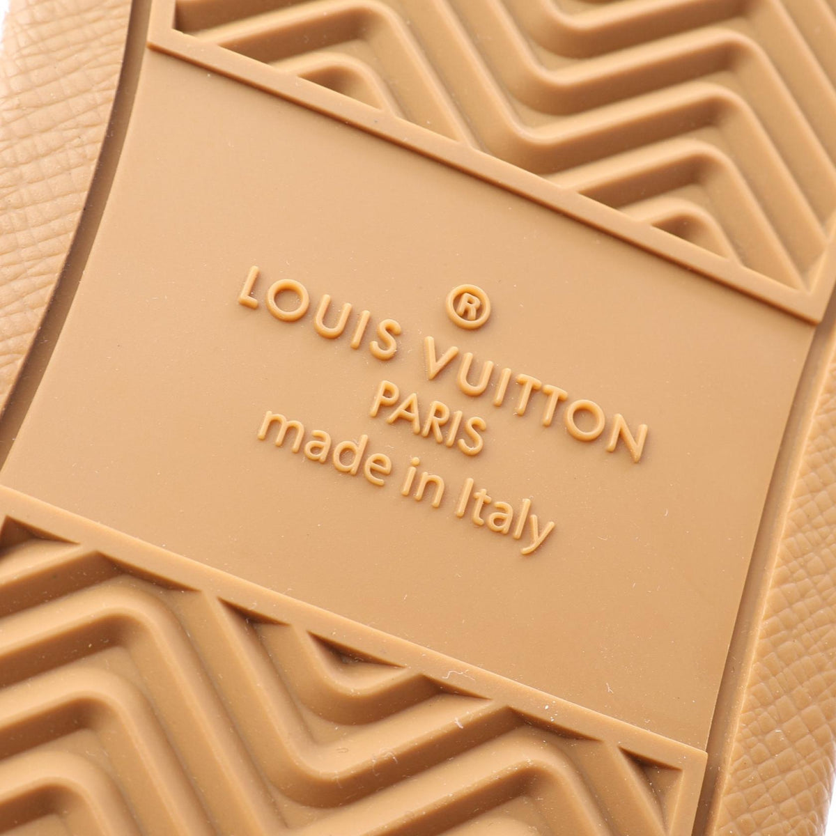 リヴォリ ライン モノグラム ハイカットスニーカー PVC レザー ホワイト ブラック ブラウン ルイヴィトン シューズ LOUIS VUITTON