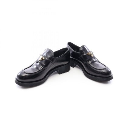 三角プレート ローファー レザー ブラック プラダ シューズ PRADA