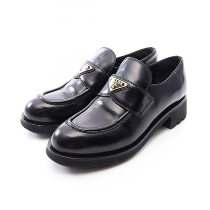 三角プレート ローファー レザー ブラック プラダ シューズ PRADA