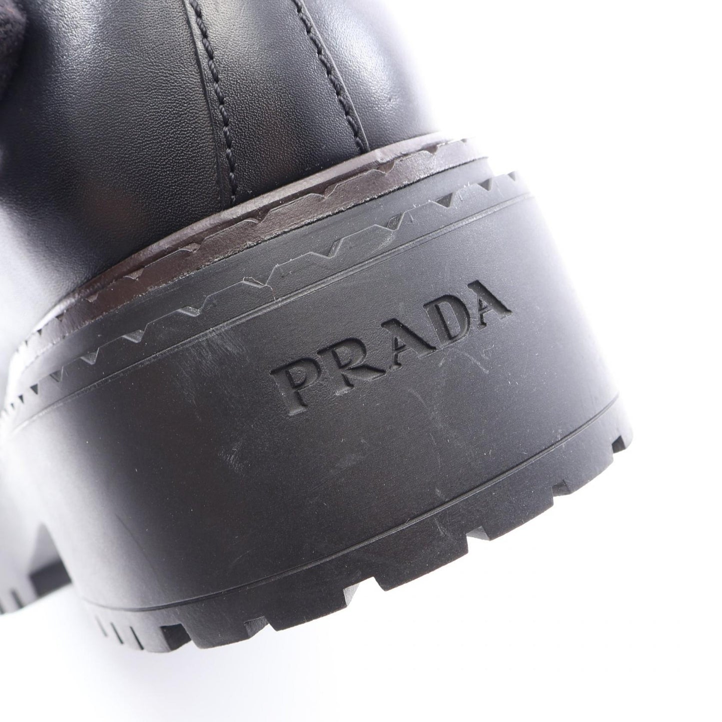 トライアングルロゴ ローファー レザー ブラック プラダ シューズ PRADA