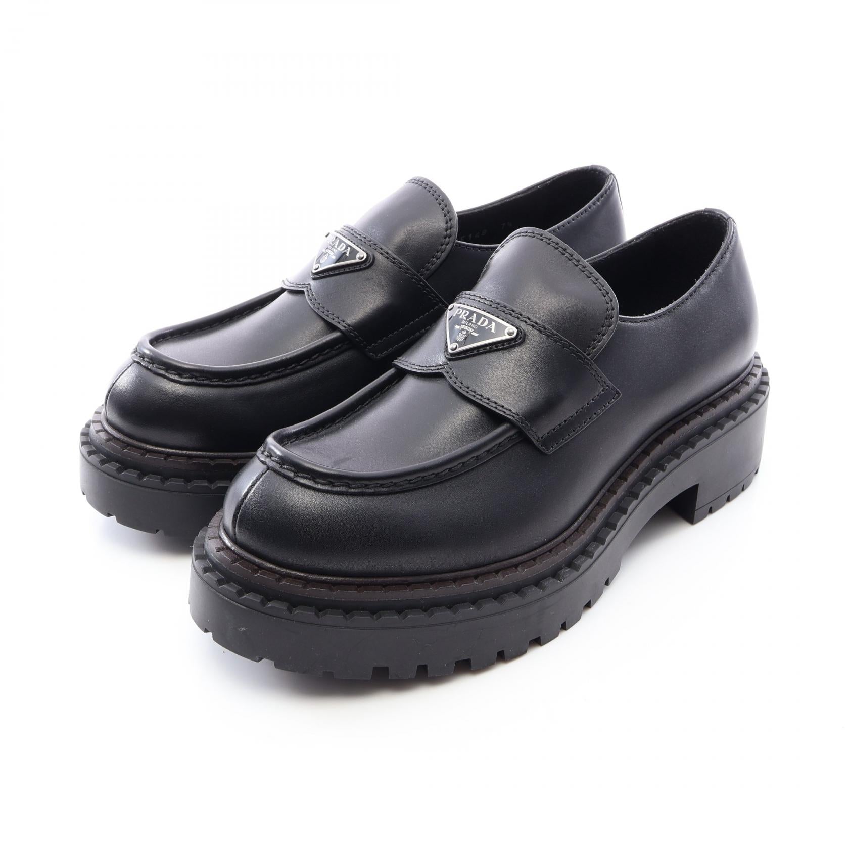 トライアングルロゴ ローファー レザー ブラック プラダ シューズ PRADA