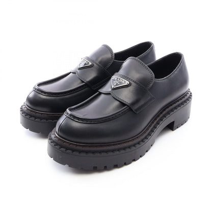 トライアングルロゴ ローファー レザー ブラック プラダ シューズ PRADA