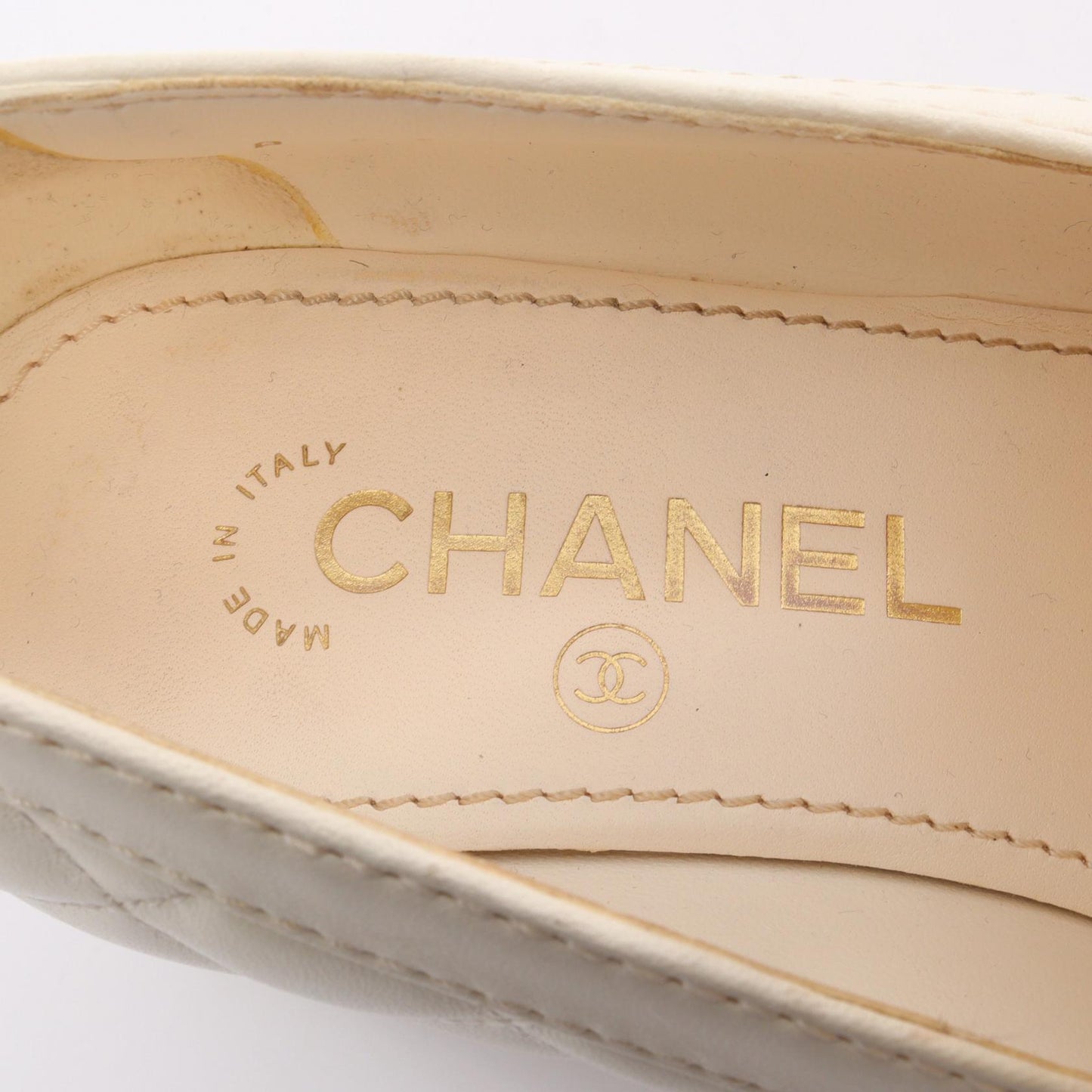 マトラッセ ハート ターンロックモチーフ ヒール ローファー レザー オフホワイト シャネル シューズ CHANEL