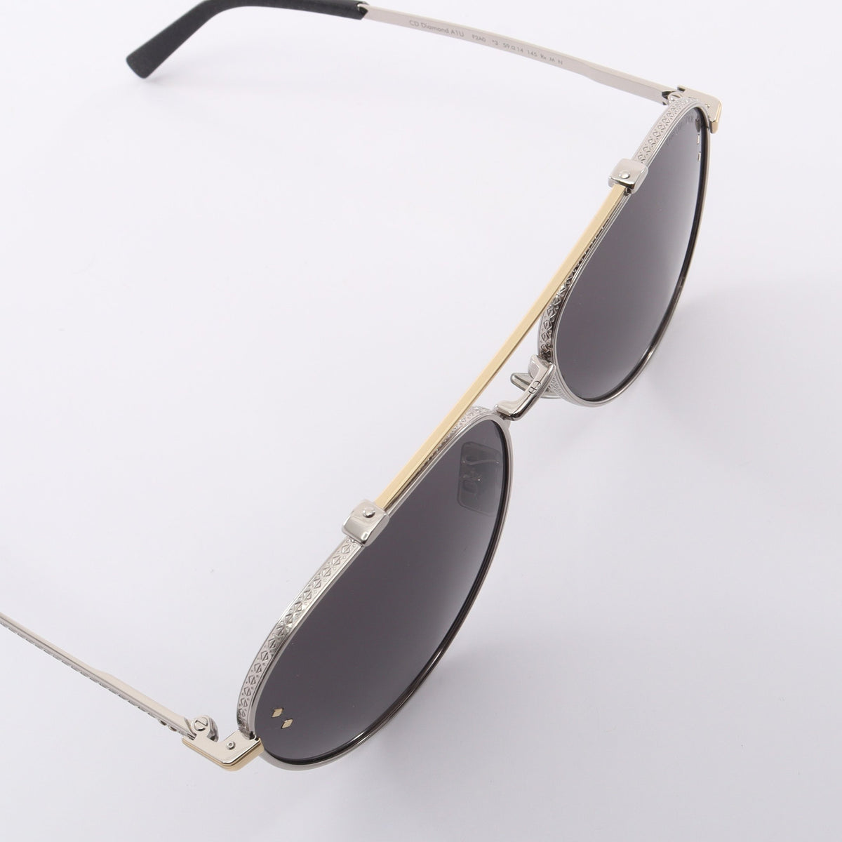 CDダイヤモンド ティアドロップ サングラス シルバー ブラック ディオール 財布・小物 DIOR