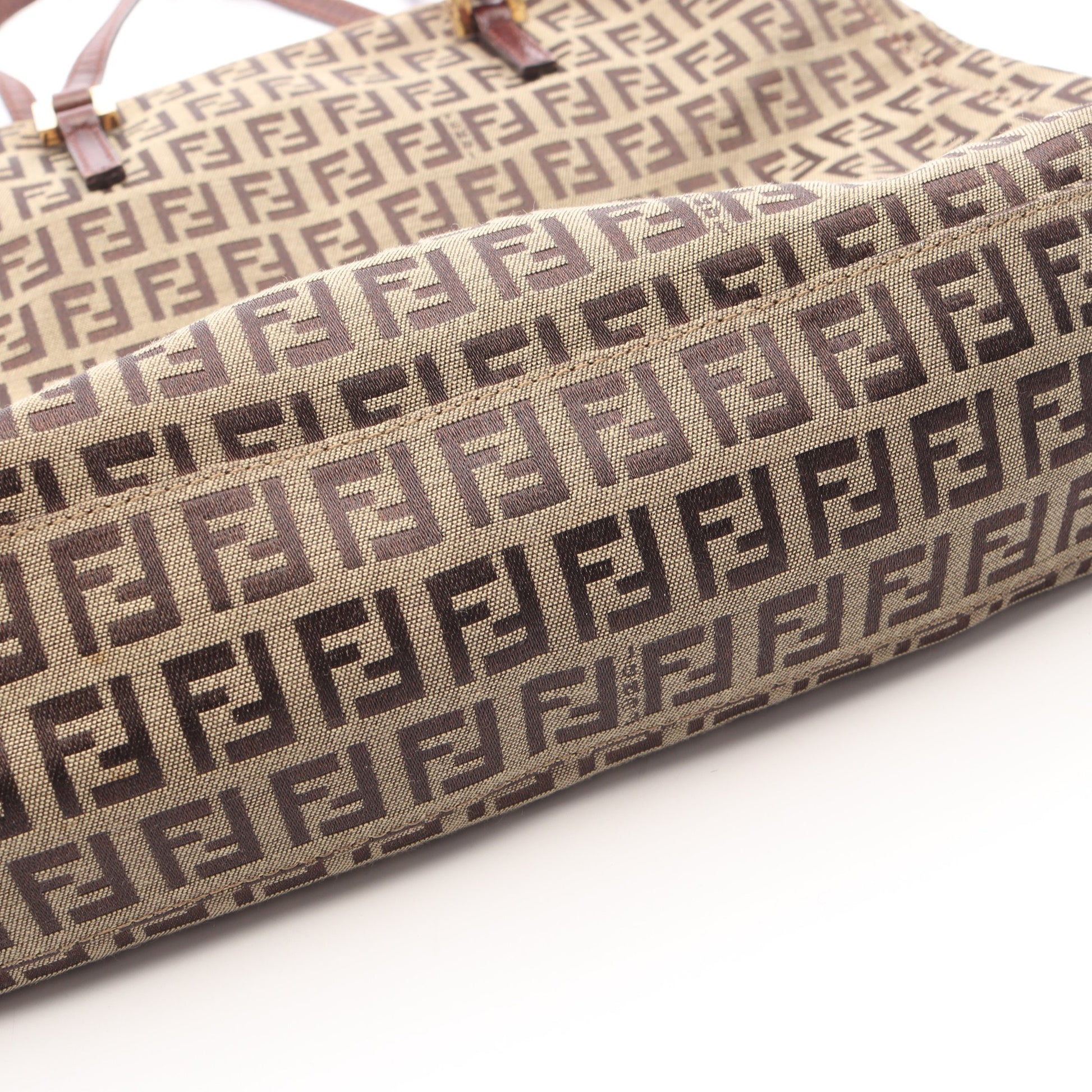 ズッキーノ ハンドバッグ トートバッグ キャンバス レザー ベージュ ダークブラウン フェンディ バッグ FENDI
