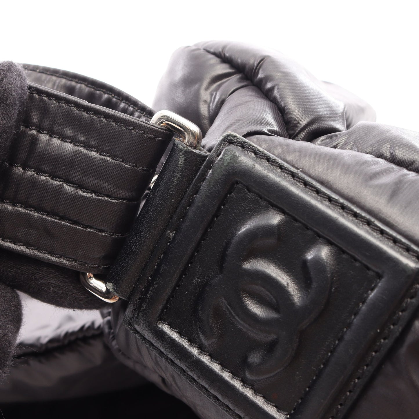 コココクーン スモール メッセンジャー ショルダーバッグ ナイロン レザー ブラック シルバー金具 シャネル
