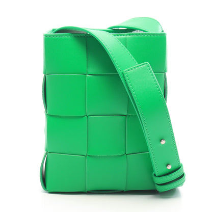 カセット ミニ クロスボディバッグ ショルダーバッグ レザー グリーン ボッテガヴェネタ