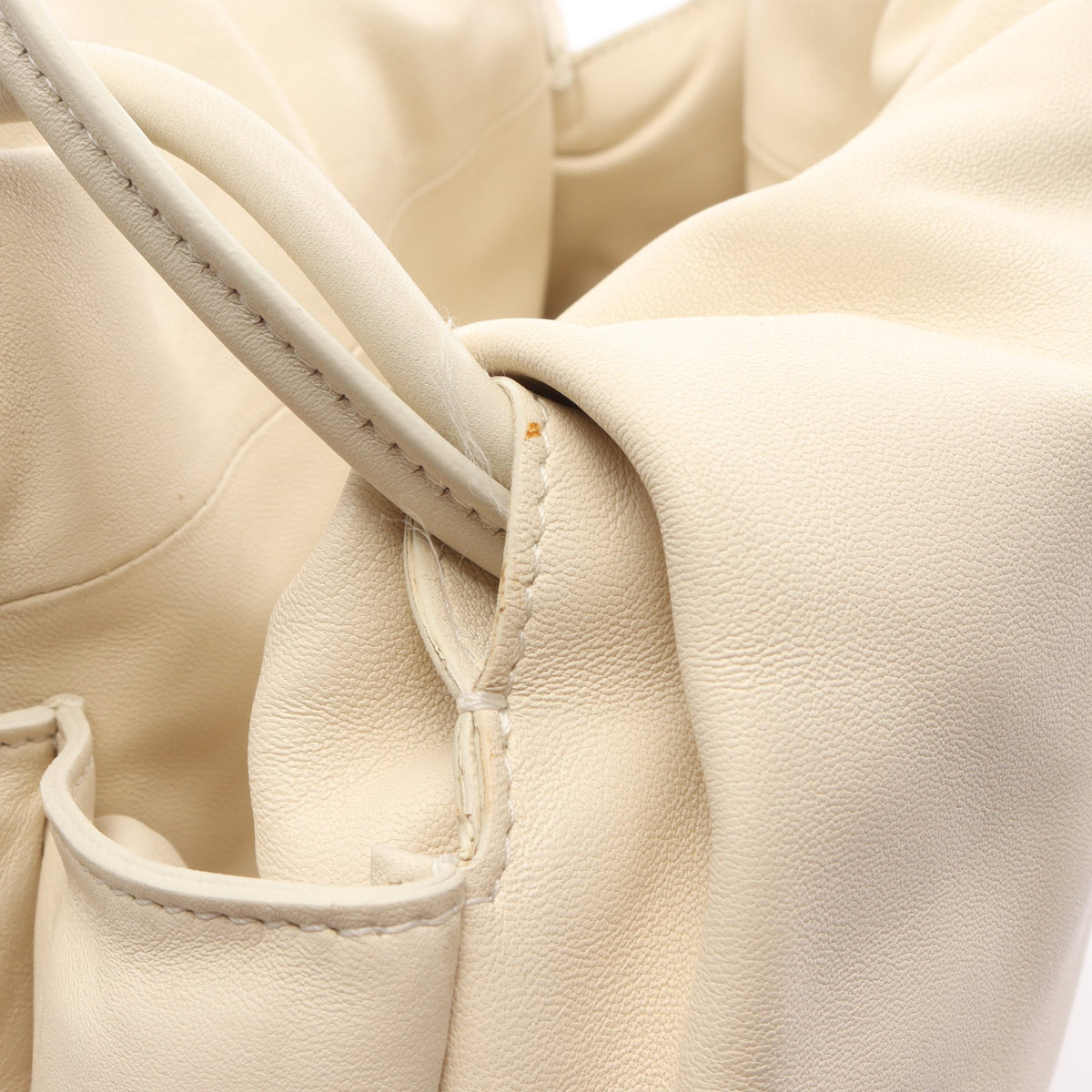 Pillow Bag ショルダーバッグ レザー オフホワイト セリーヌ バッグ CELINE