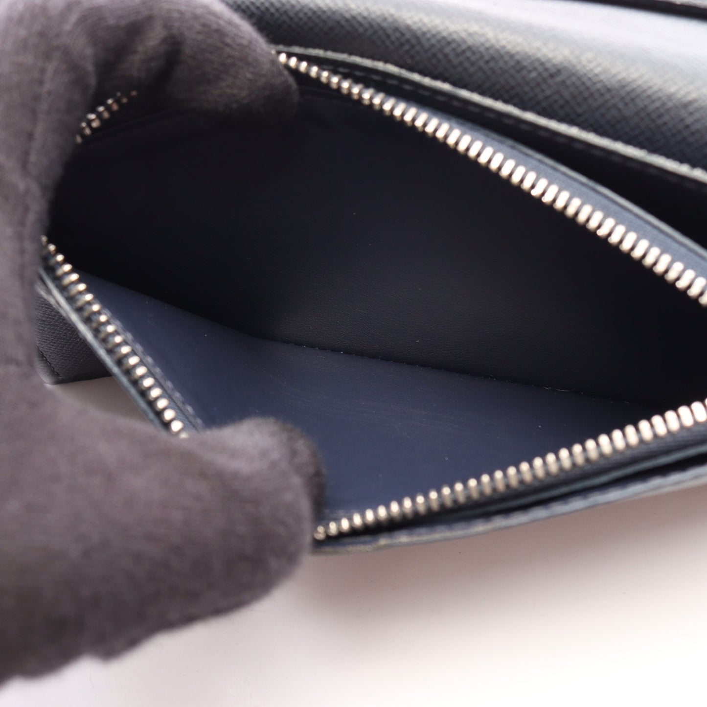 ポルトフォイユ ブラザ タイガ アルドワーズ 二つ折り長財布 レザー ブラック ルイヴィトン 財布・小物 LOUIS VUITTON