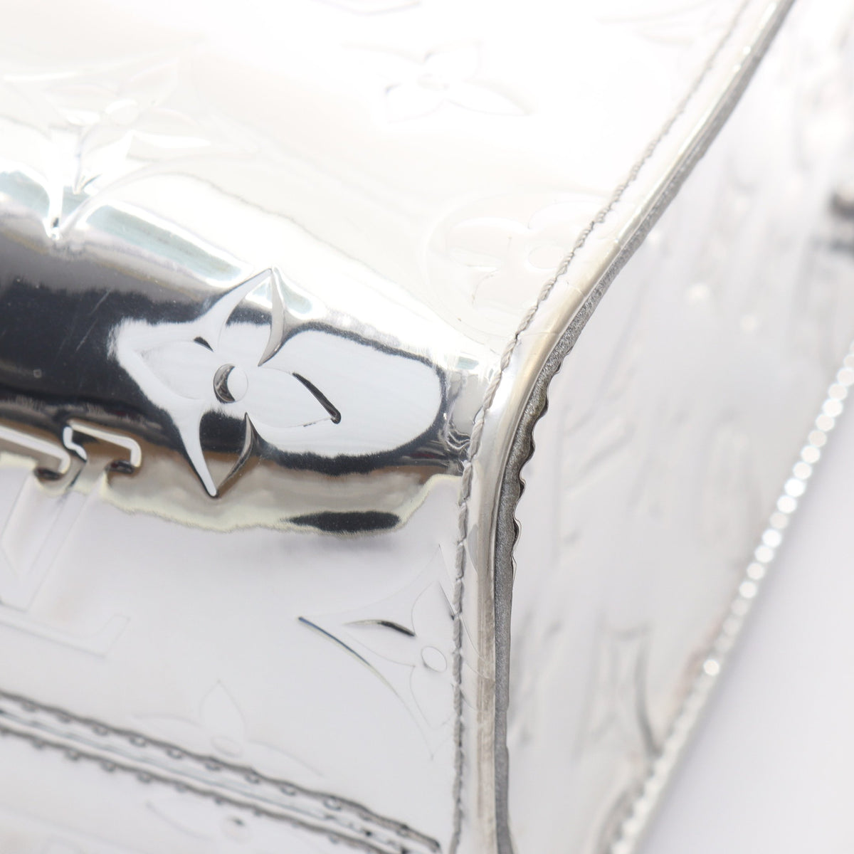 オンザゴーPM モノグラムミロワール アルジャン 2WAY ハンドバッグ PVC シルバー ルイヴィトン バッグ LOUIS VUITTON