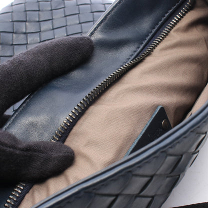 イントレチャート ショルダーバッグ レザー ネイビー ボッテガヴェネタ バッグ BOTTEGA VENETA