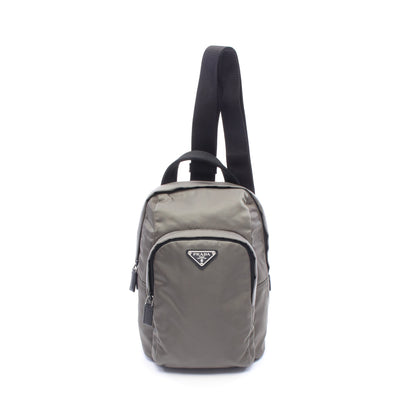 トライアングルロゴ ボディバッグ ナイロン グレーグリーン ブラック プラダ バッグ PRADA