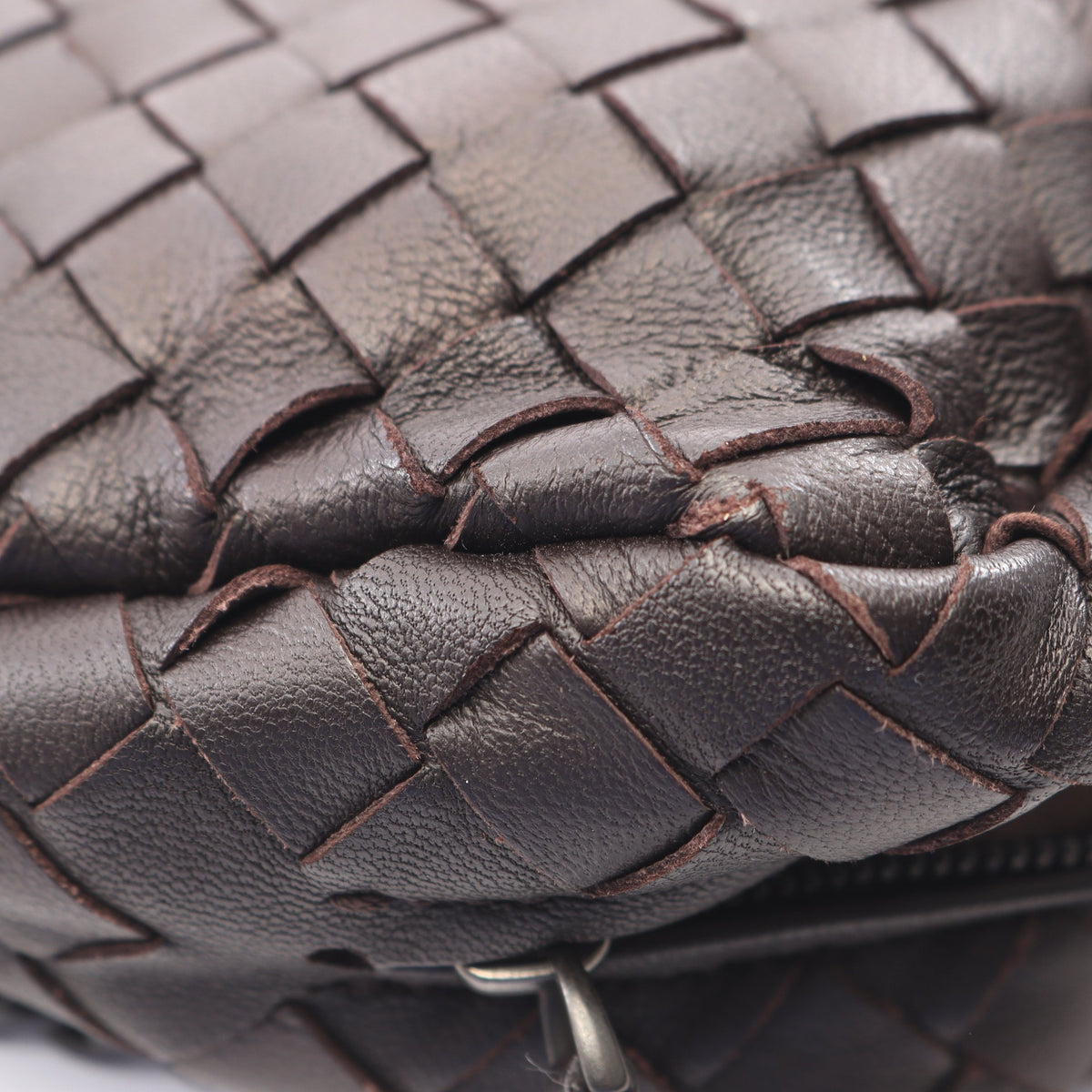 イントレチャート チェーンショルダーバッグ レザー ダークブラウン ボッテガヴェネタ バッグ BOTTEGA VENETA