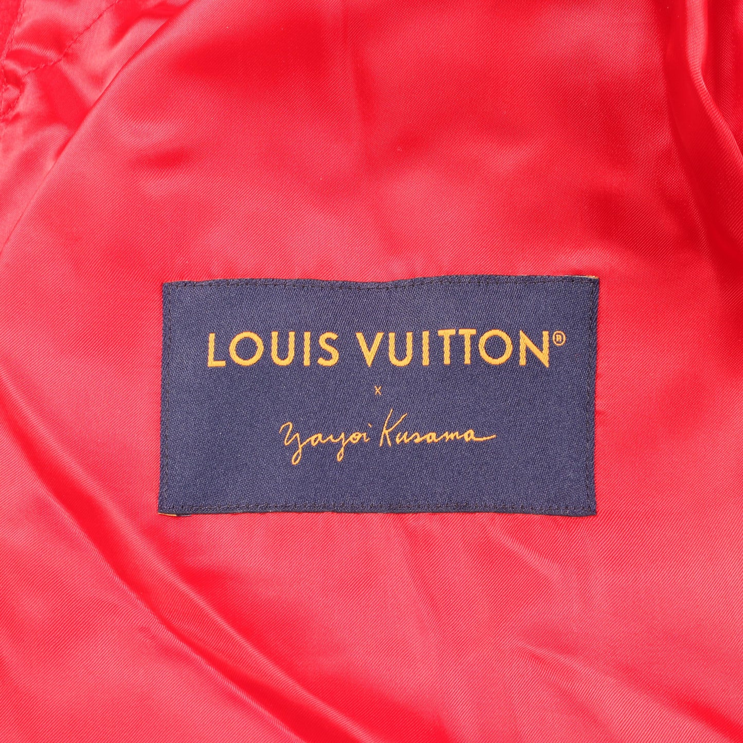 LOUIS VUITTON × 草間彌生 サイケデリックフラワー エンブロイダード バーシティブルゾン スタジャン ウール レザー レッド ホワイト マルチカラー ルイヴィトン