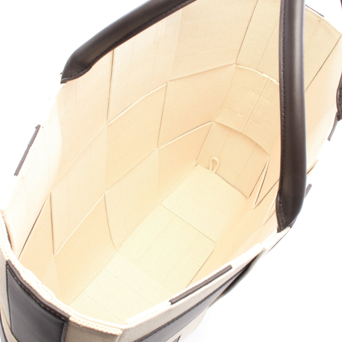 THE ARCO TOTE アルコ ラージ イントレチャート ハンドバッグ トートバッグ キャンバス レザー ベージュ ダークブラウン ボッテガヴェネタ バッグ BOTTEGA VENETA