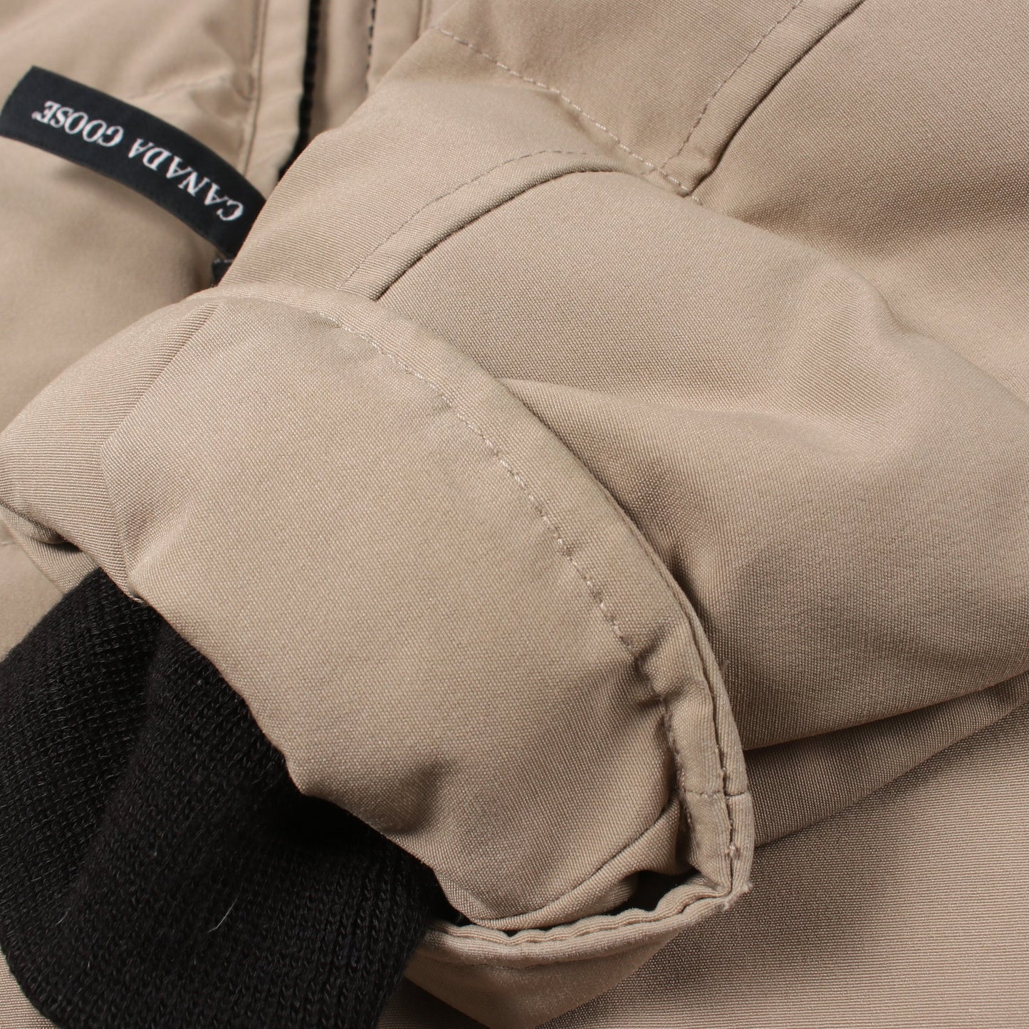 BELLEVILLE PARKA ベルヴィル パーカ ダウンコート ベージュ カナダグース