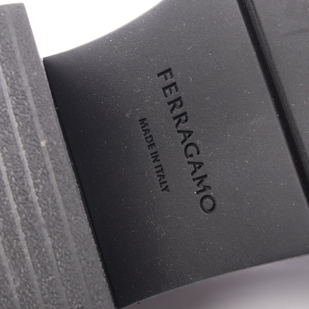 ヴァラリボン ヒール ローファー レザー ブラック サルヴァトーレフェラガモ シューズ Salvatore Ferragamo