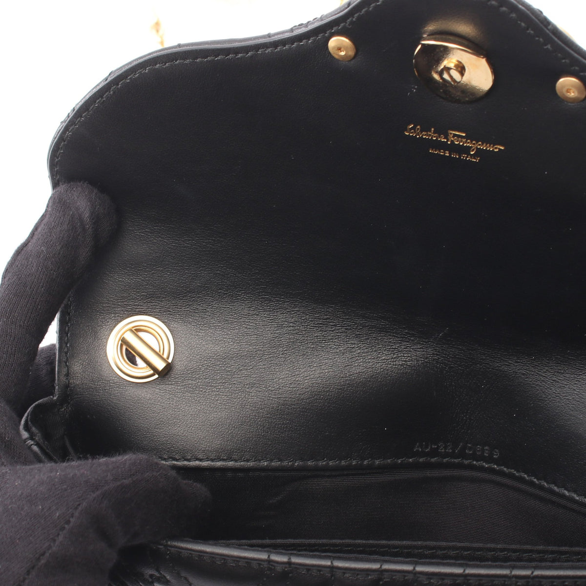 ガンチーニ チェーンショルダーバッグ レザー ブラック サルヴァトーレフェラガモ バッグ Salvatore Ferragamo