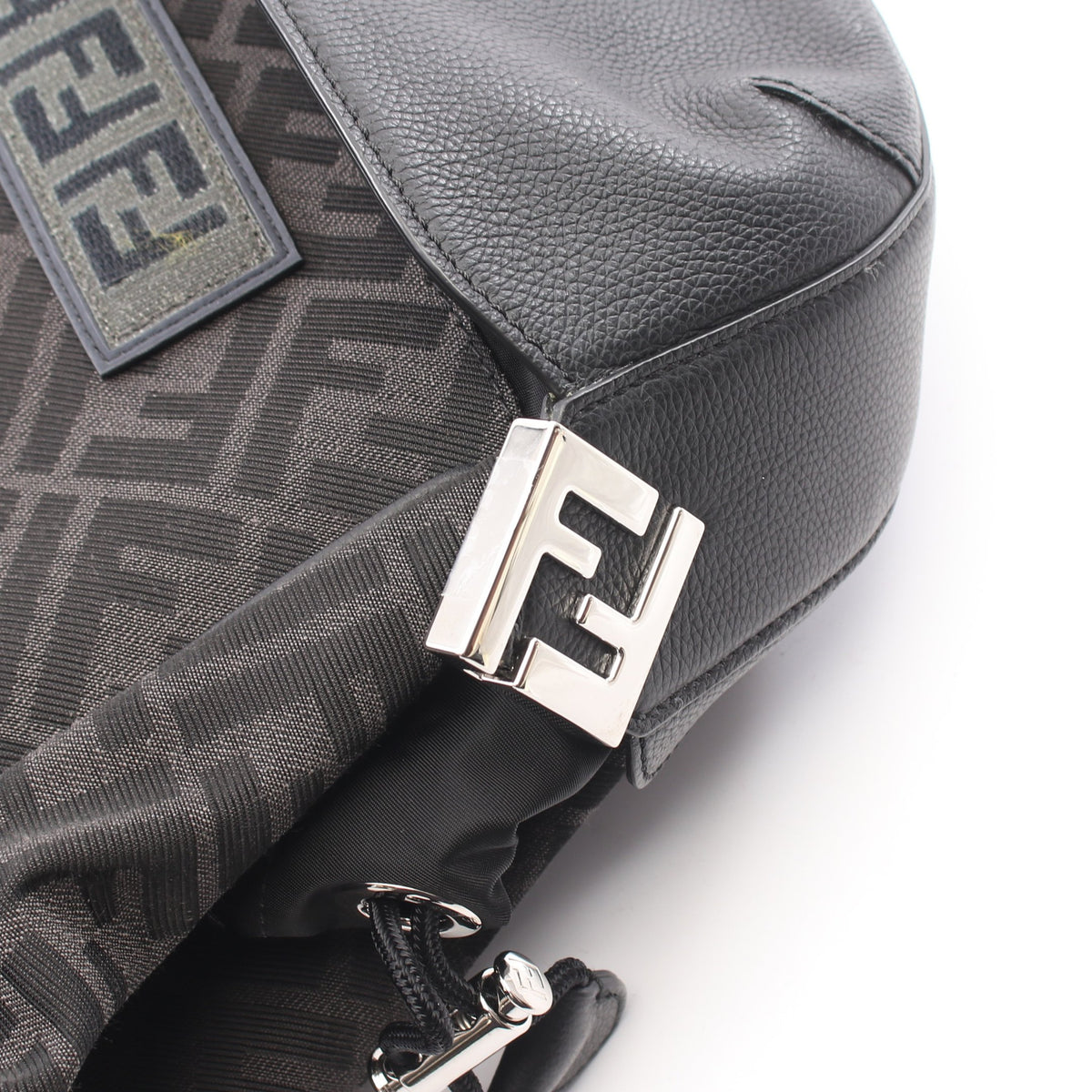 FFジャカード ドライブ ズッカ バックパック リュックサック キャンバス レザー ダークグレー ブラック フェンディ バッグ FENDI