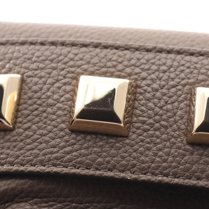 ガンチーニ スタッズ チェーンショルダーバッグ レザー グレーベージュ サルヴァトーレフェラガモ バッグ Salvatore Ferragamo