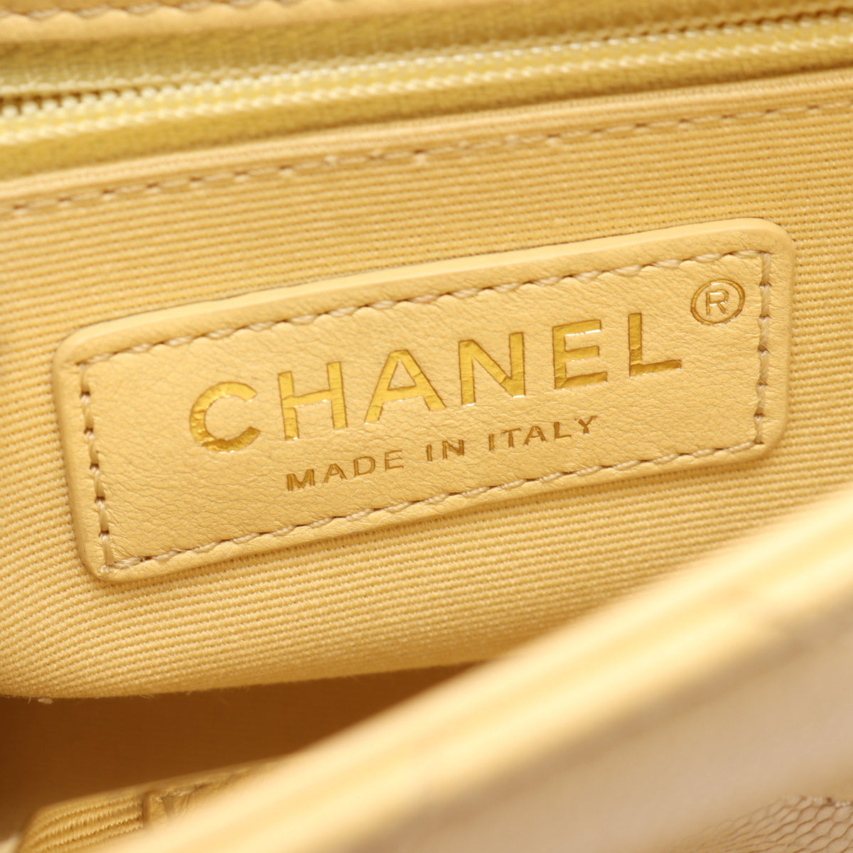 マトラッセ ミニ チェーンショルダーバッグ レザー イエロー ゴールド金具 シャネル バッグ CHANEL