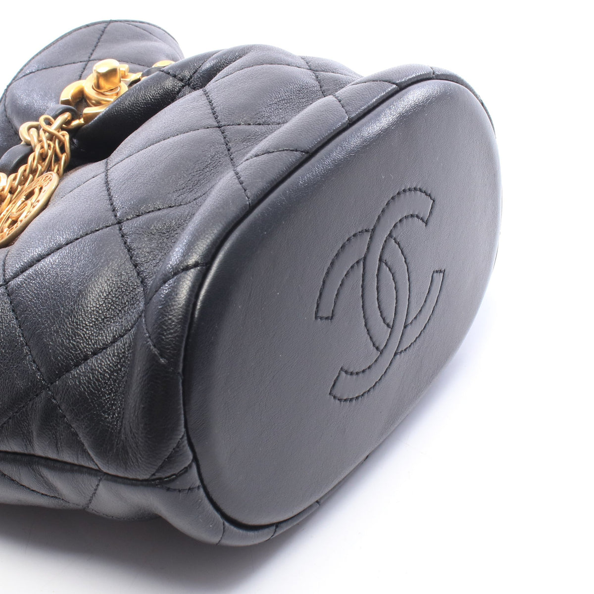 マトラッセ バケットバッグ チェーンショルダーバッグ ラムスキン ブラック ゴールド金具 シャネル バッグ CHANEL
