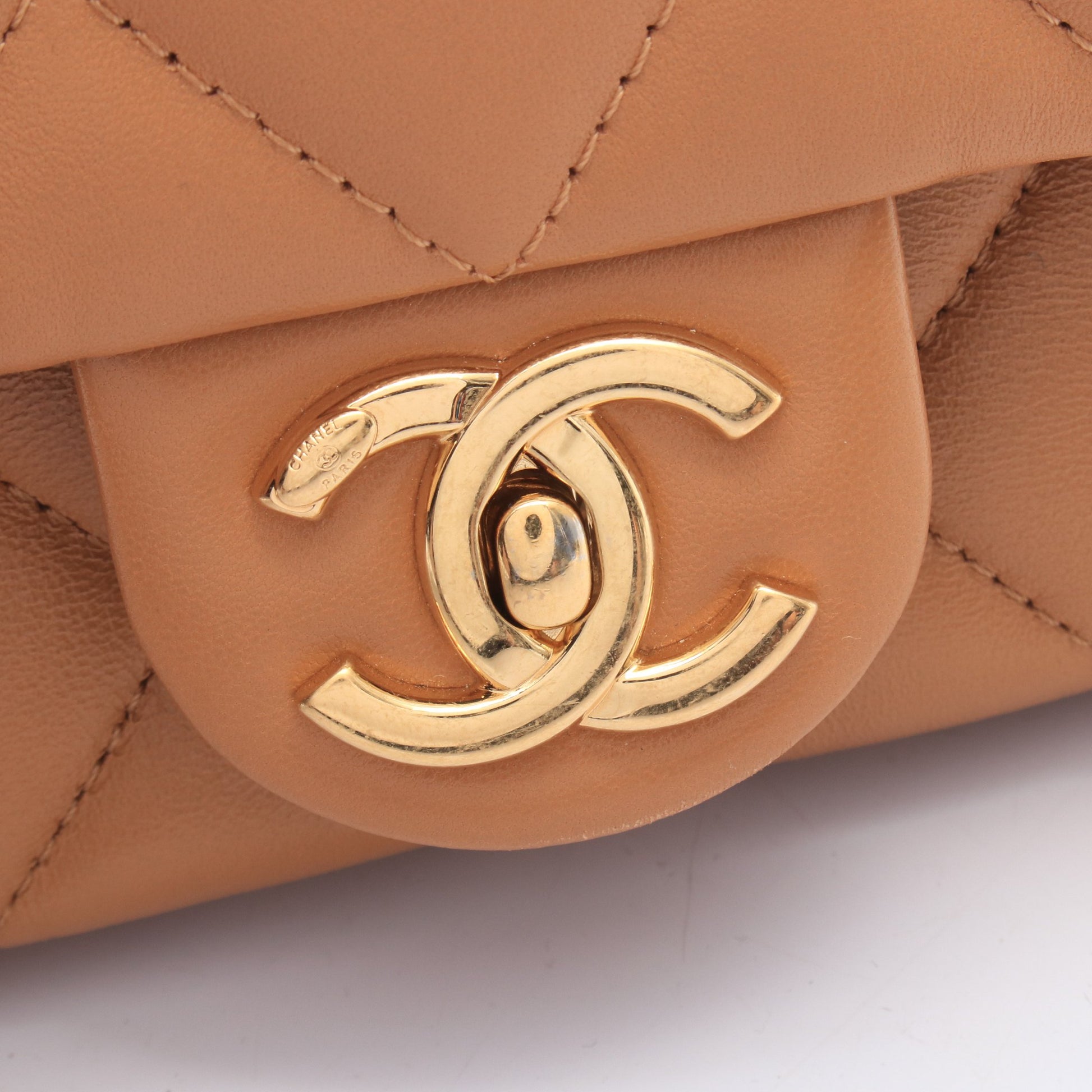 マトラッセ スモールフラップバッグ チェーンショルダーバッグ レザー ブラウン ゴールド金具 シャネル バッグ CHANEL