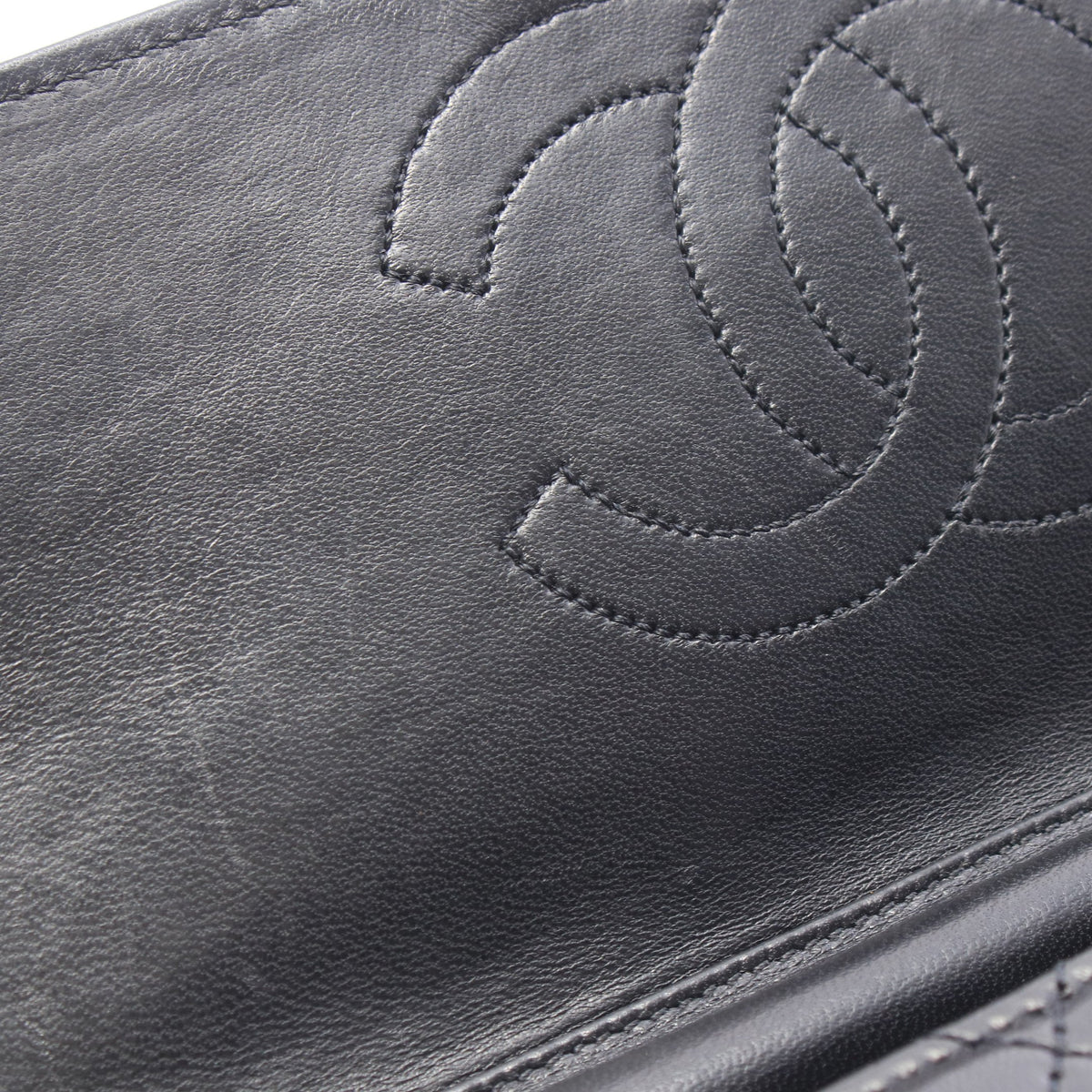 マトラッセ シングルフラップ チェーンショルダーバッグ ラムスキン ブラック ゴールド金具 シャネル バッグ CHANEL