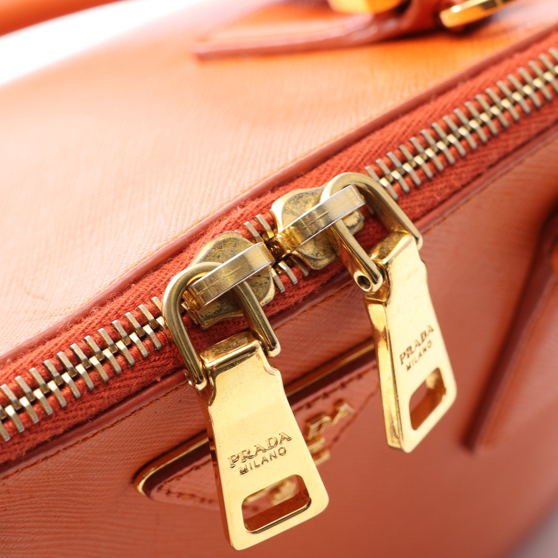 SAFFIANO LUX 2WAY ハンドバッグ サフィアーノレザー オレンジ プラダ バッグ PRADA
