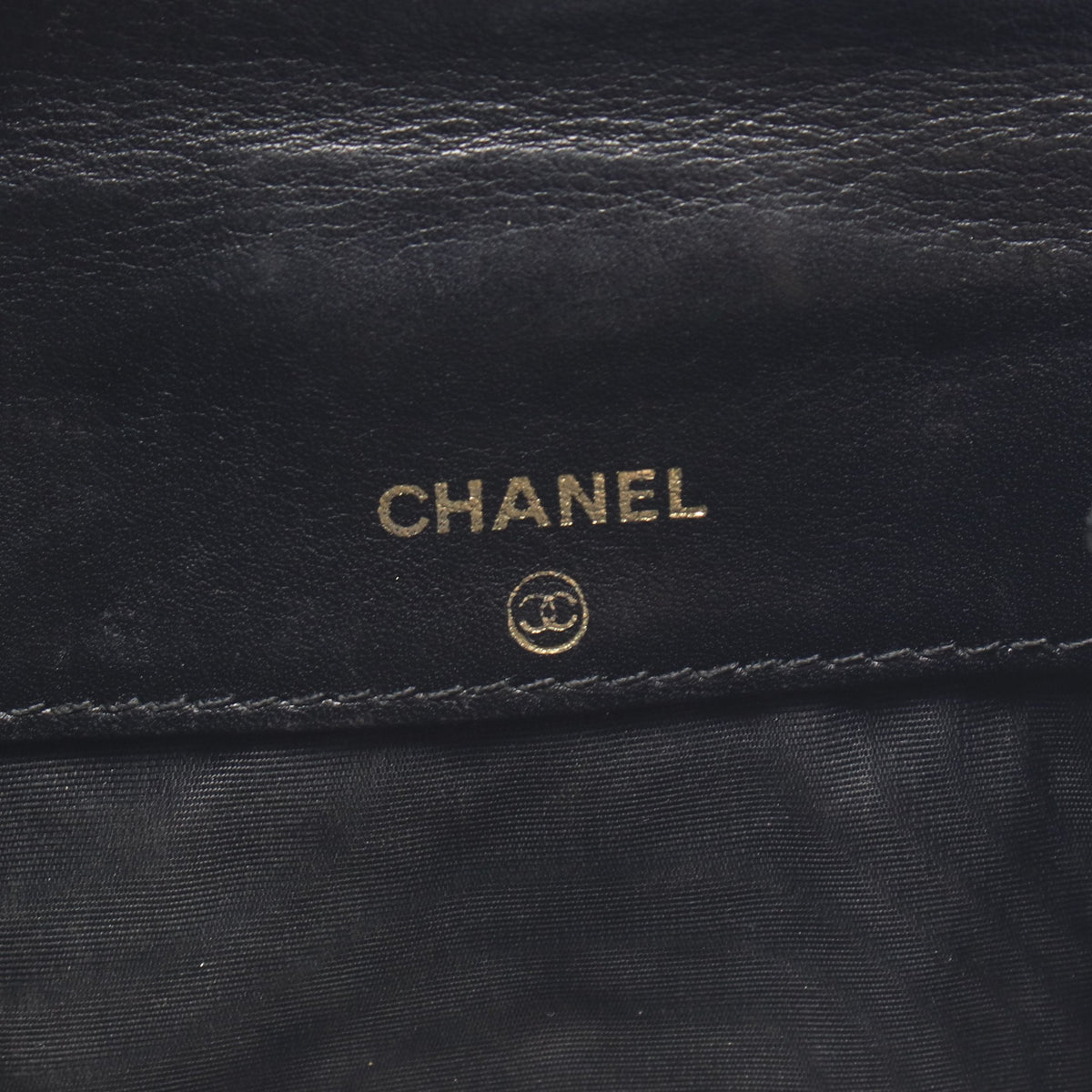 ココマーク 二つ折り財布 Wホック財布 キャビアスキン ブラック シルバー金具 シャネル 財布・小物 CHANEL