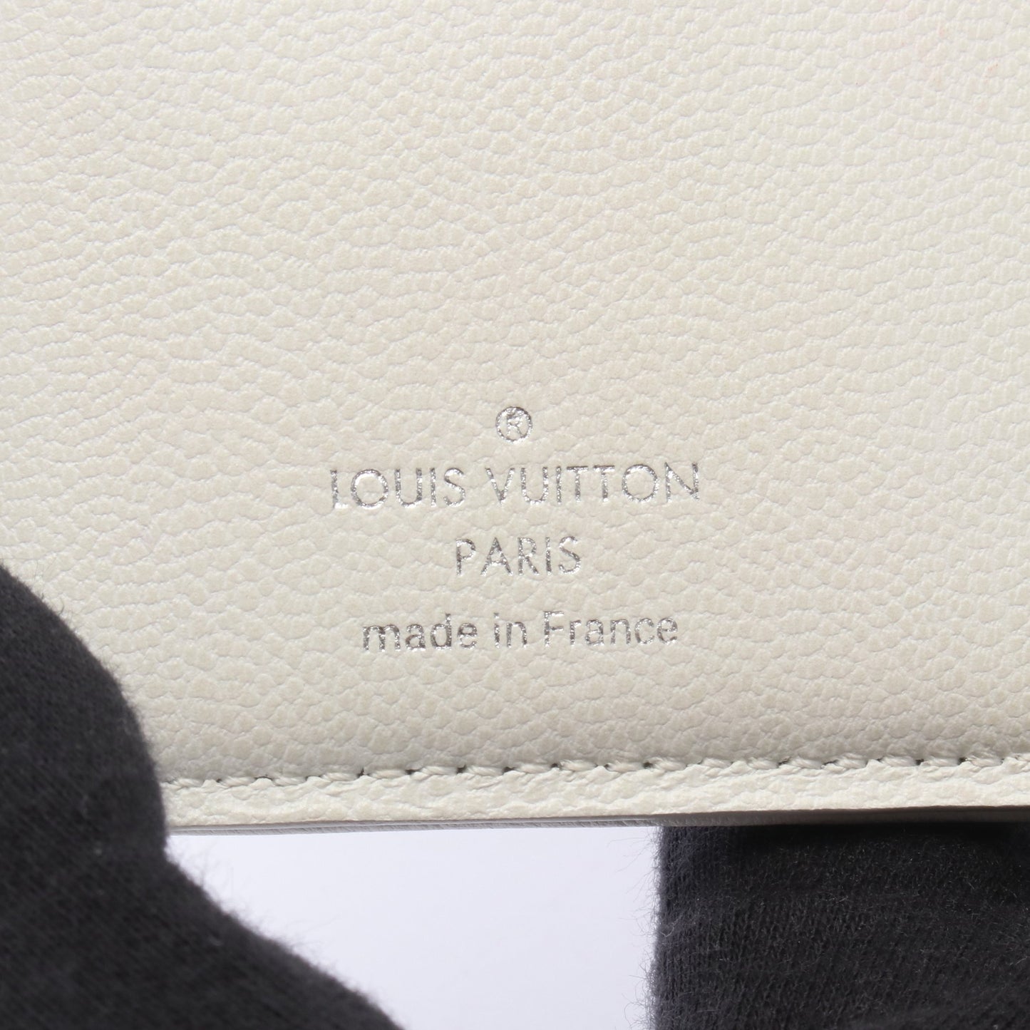 ポルトフォイユ ルー LV SKI モノグラムエンボス 二つ折り財布 ラムレザー ホワイト シルバー ルイヴィトン